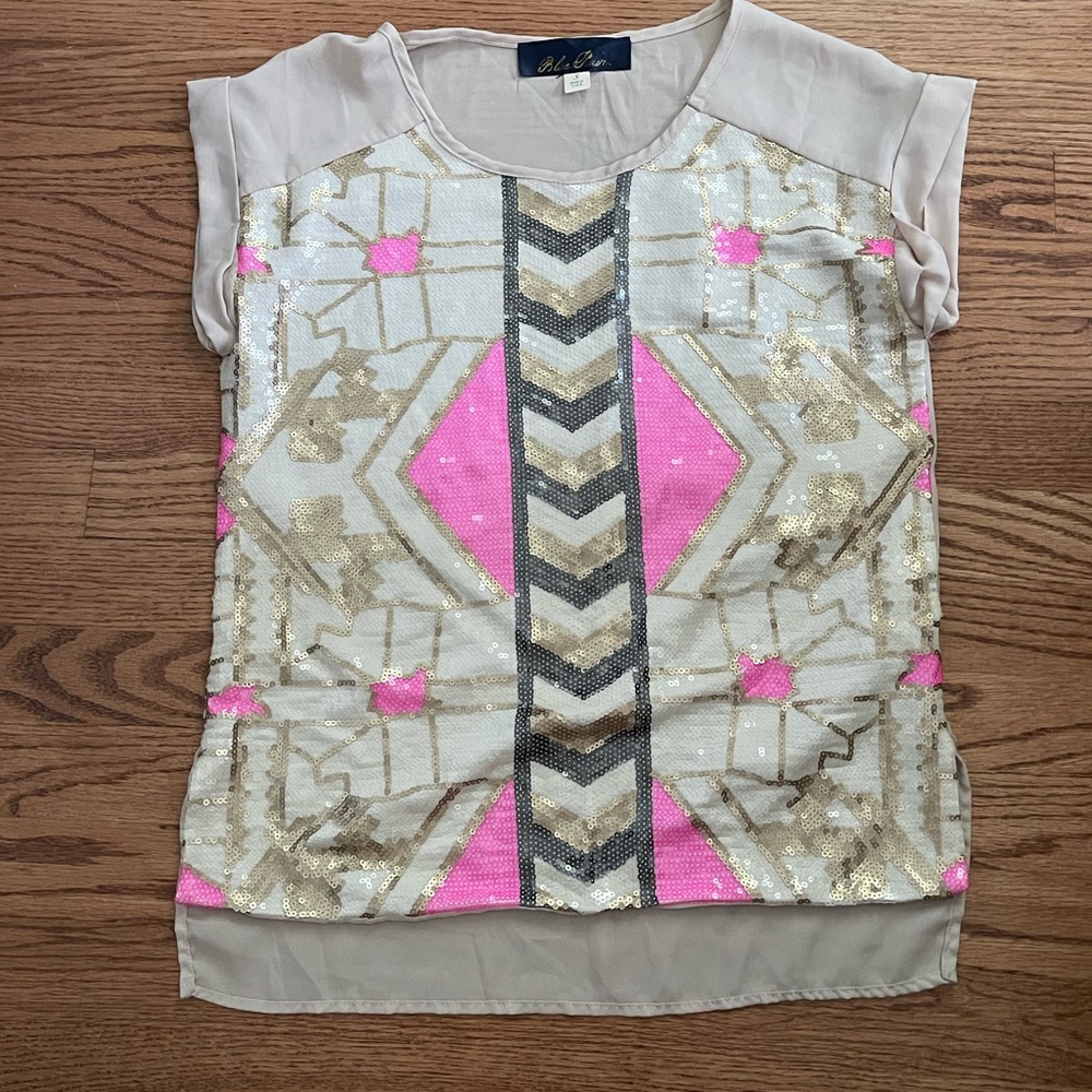 Fun colorful loose fitting size Small short sleeve sequined top